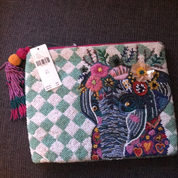 ELEPHANT EMBELLISHED / Beaded Pouch - Picture 2 of 5